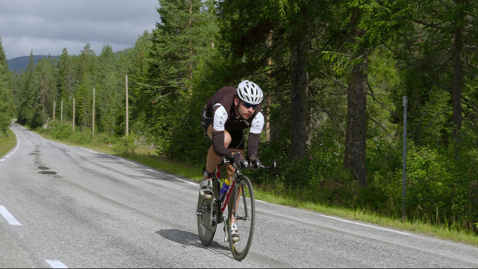 乔纳·隆戈的影响力:改变了世界对橄榄球的观感和期待,乔1伦纳德