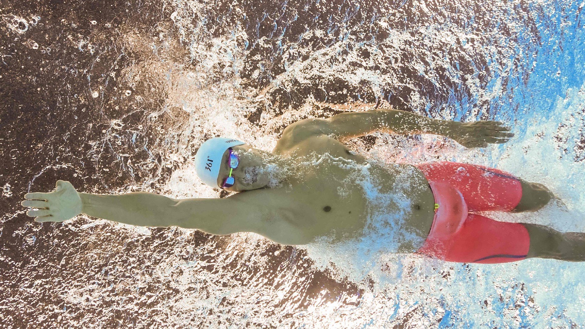 曹缘稳健发挥锁定男子3米跳板冠军，曹缘10米跳台单人